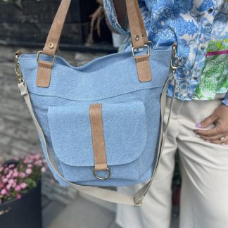 Niebieska shopperka Laury Biaggi