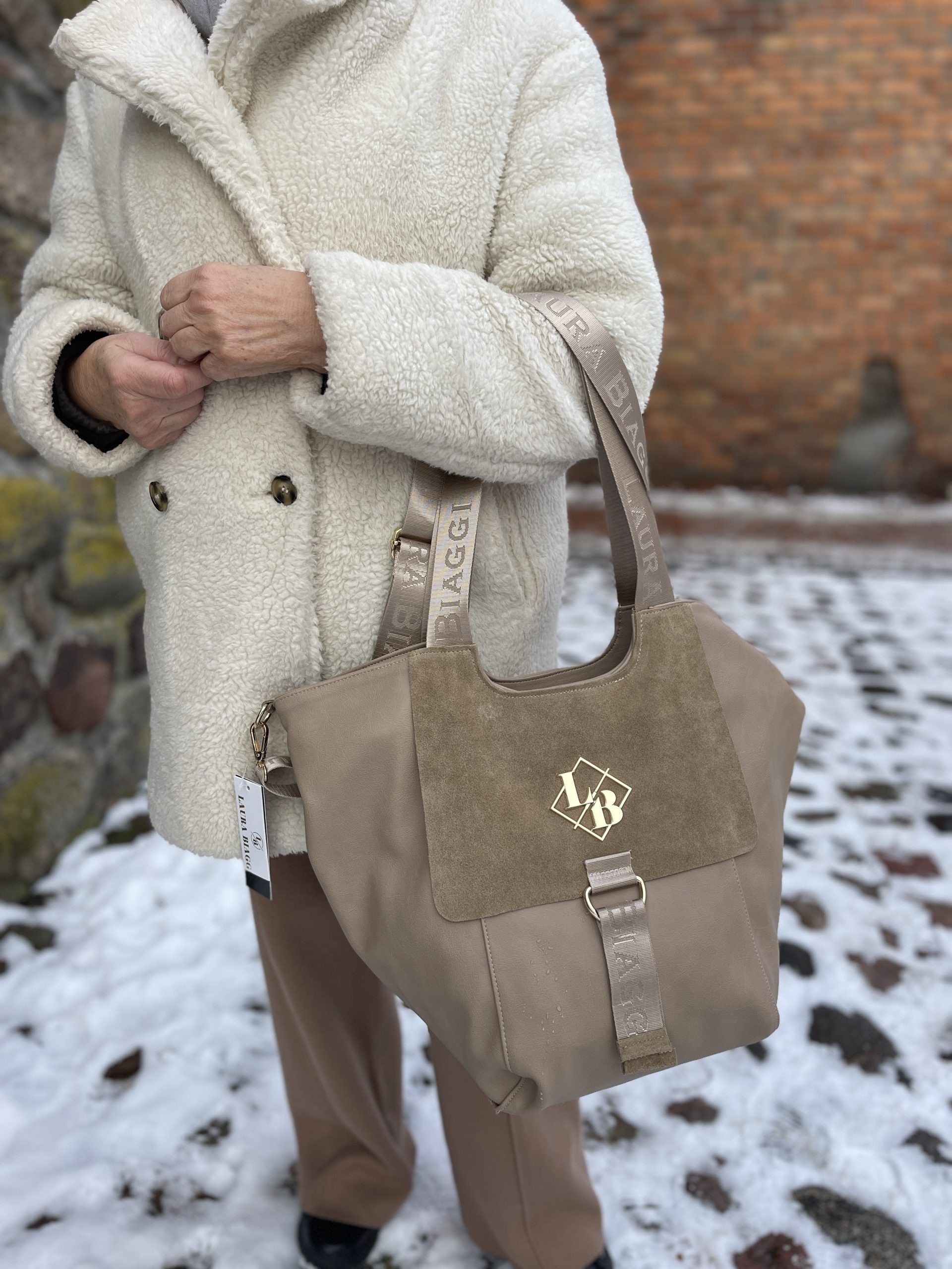 Beżowa shopperka Laury Biaggi - obrazek 6